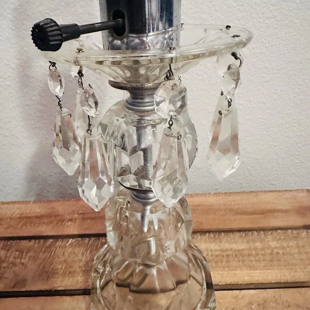 VINTAGE GLASS ROUND‎ HURRICANE TABLE LAMP WITH CRYSTAL PRISMS